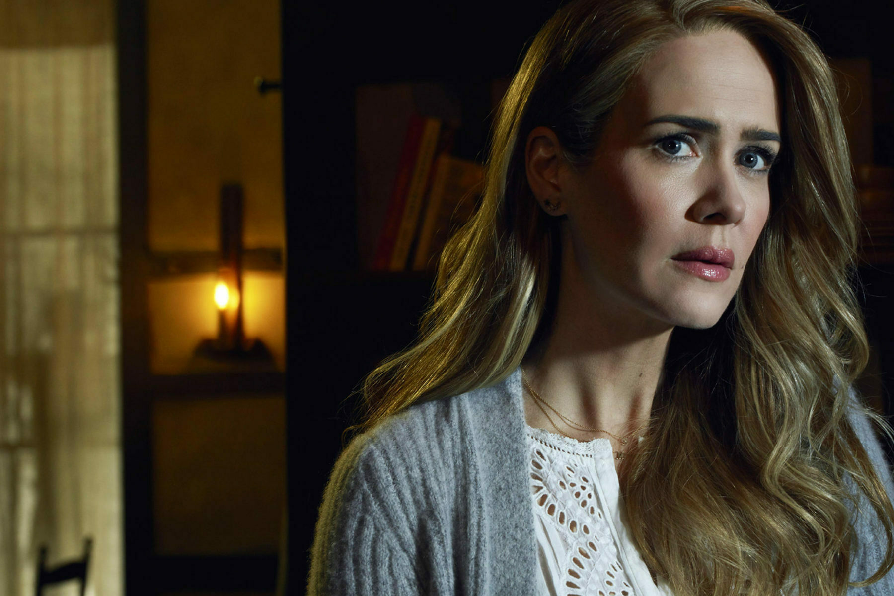 American Horror Story: Sarah Paulson Teases About Her New Role in Season 10!!! She 'has some issues'!!!