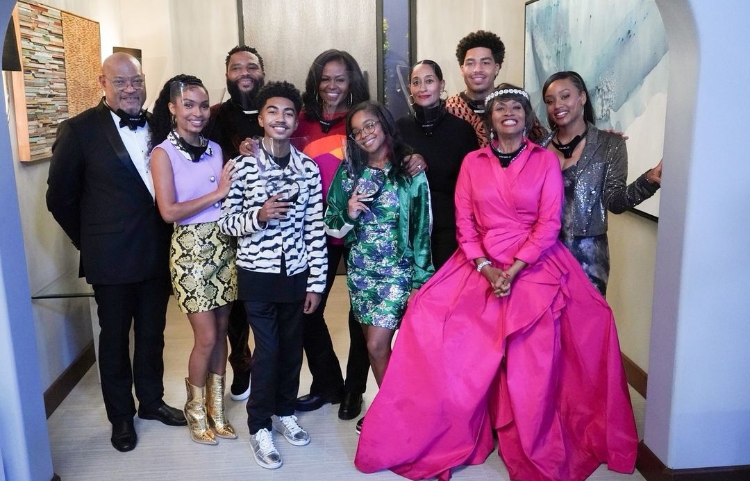 Michelle Obama with the Black-ish cast