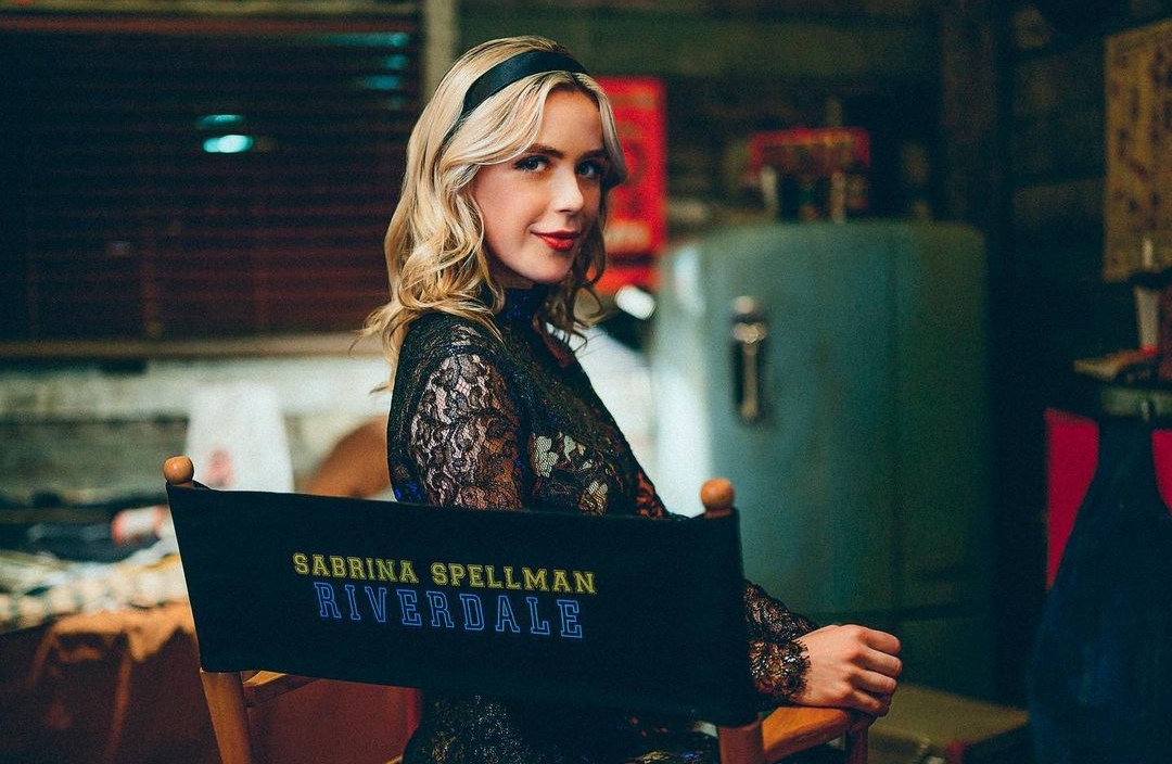 Kiernan Shipka on set of Riverdale
