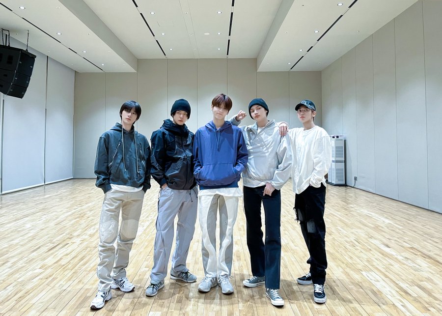Finally! TXT, one of the most successful K-pop group, has confirmed a January comeback 1