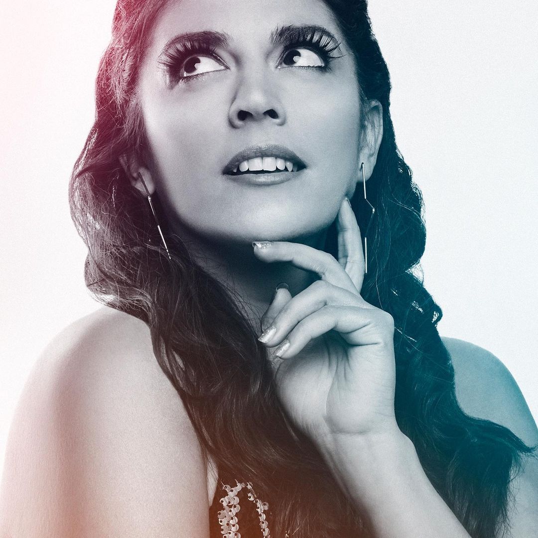 Cecily Strong