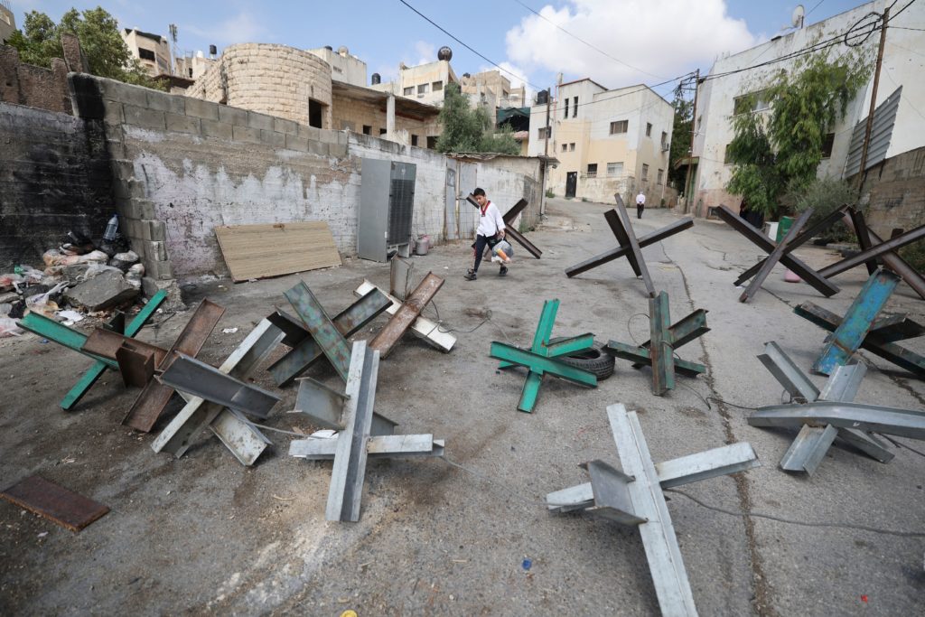 Palestinian gunmen kill four Israelis in a West Bank terror attack. 21