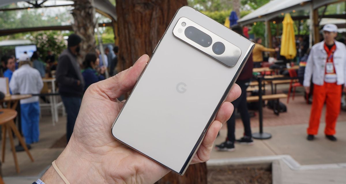 Pixel Fold Breaking After One Day: Shocking Reports of Device Malfunctions and Breakages 14