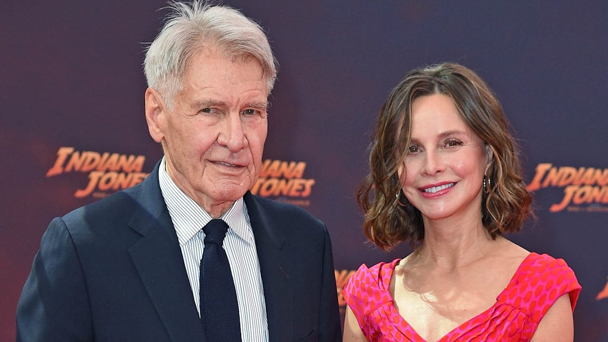 Calista Flockhart Shines in a Mesmerizing Satin Dress at Indiana Jones Premiere 17