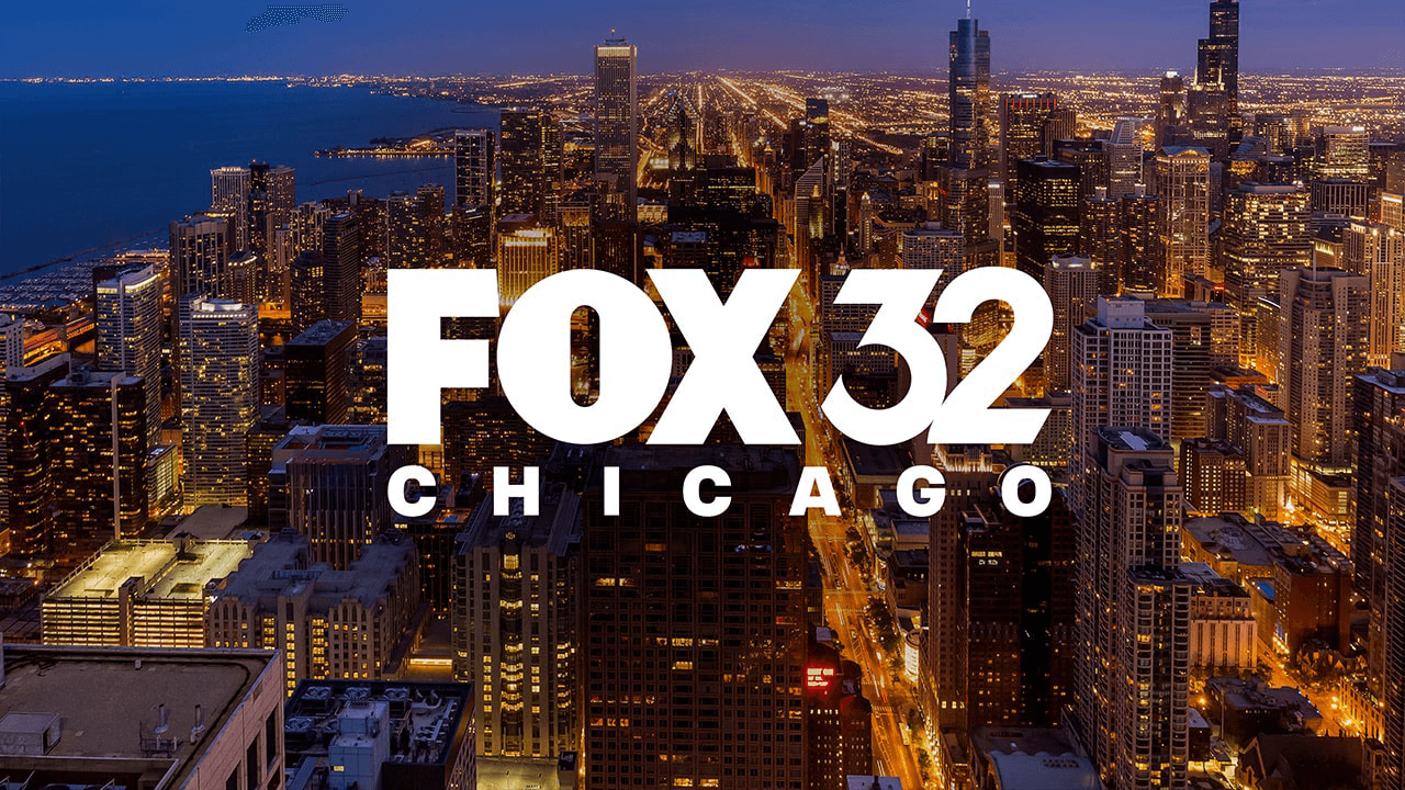 Mark Wahlberg Bartends in Chicago and Creates a Stir with His Tequila Brand Flecha Azul 15