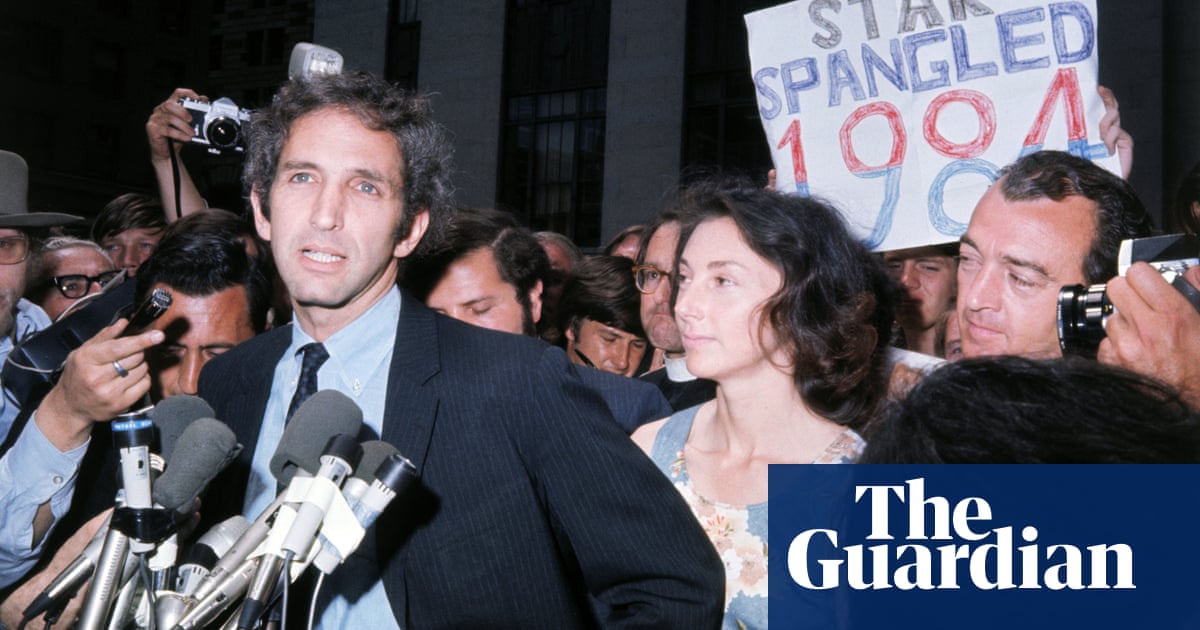 Ellsberg, Pentagon Papers Whistleblower, Dies Aged 92 Leaving Behind Legacy of Truth and Courage. 16