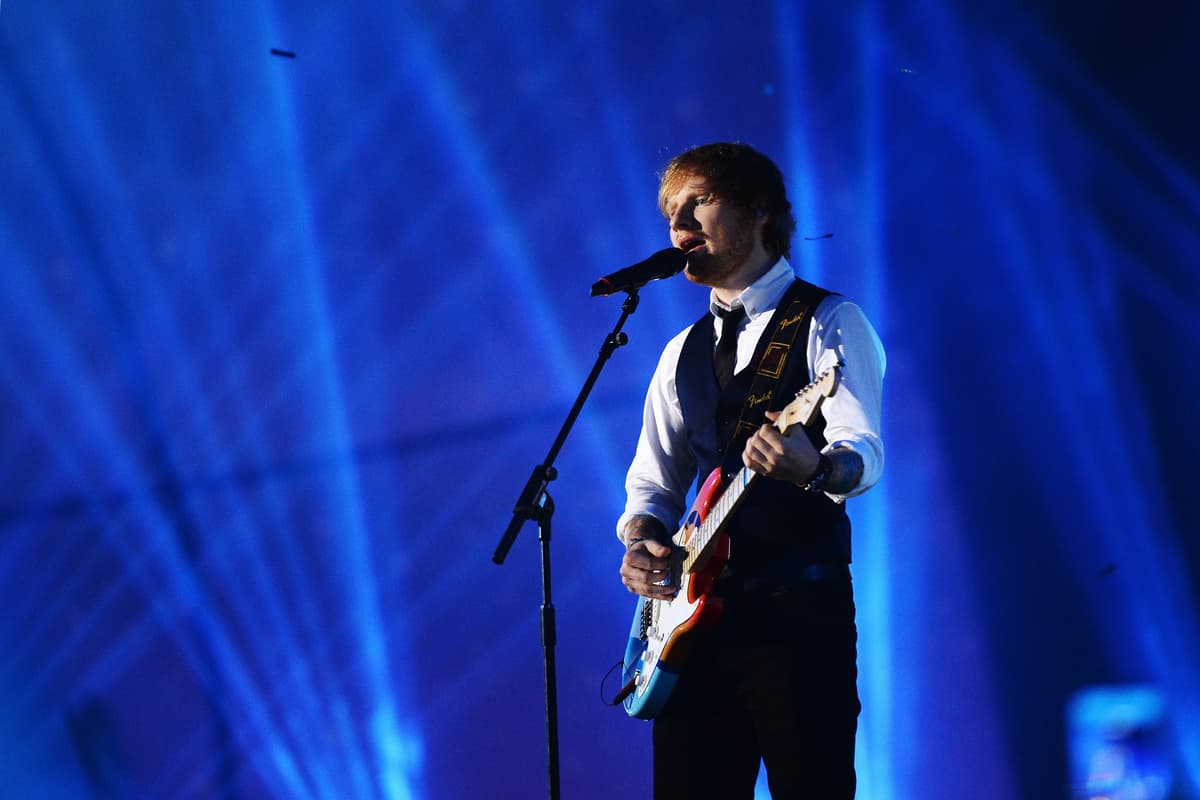 Get Ready to Sing Along: Ed Sheeran Rocks the Stage at MetLife Stadium! 16