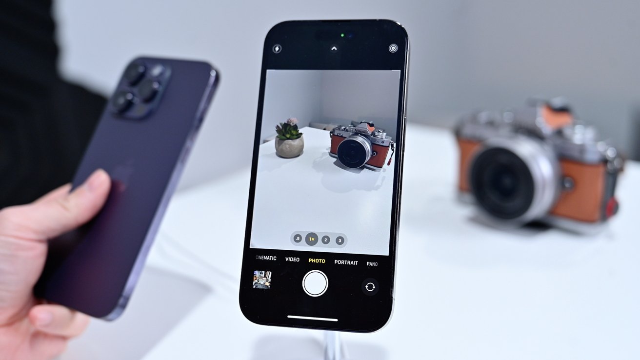 Apple Hints New Advanced Camera Features for iPhone 13 – Rumors On ProRes & Zoom 15