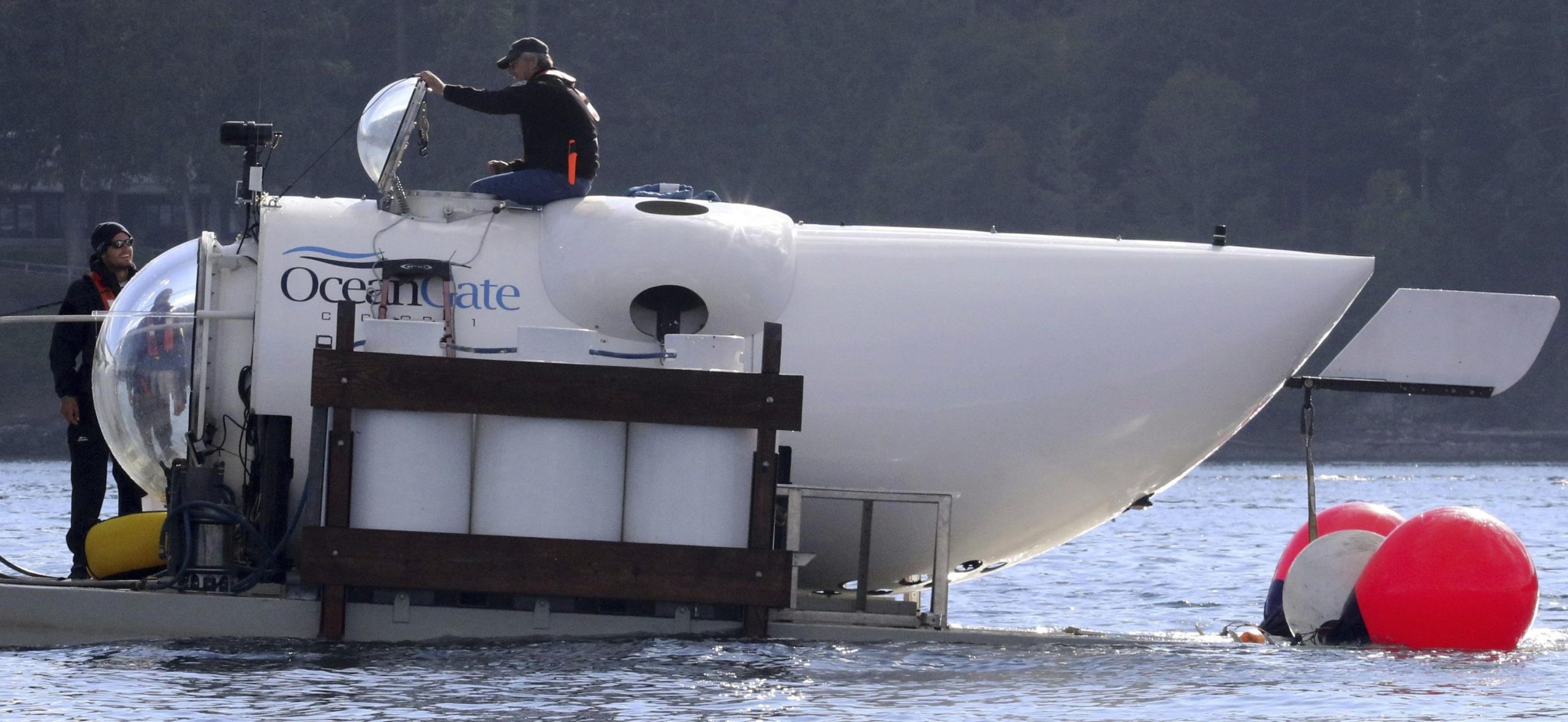 Search for Missing Submersible Intensifies Despite Failure To Yield Leads 13