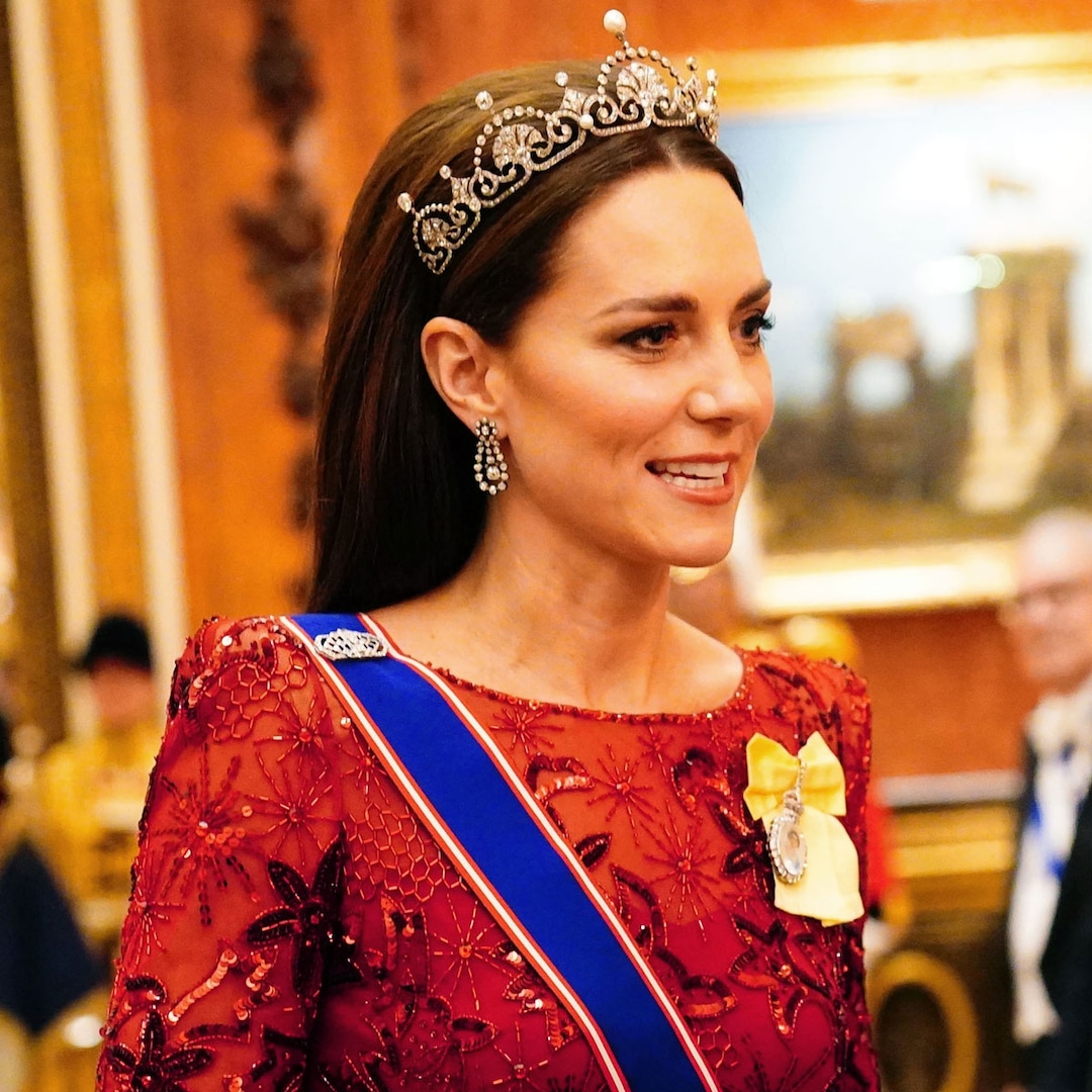 Get the Look: Kate Middleton's Red Royal Attire is the Ultimate Formal Fashion Inspiration 18