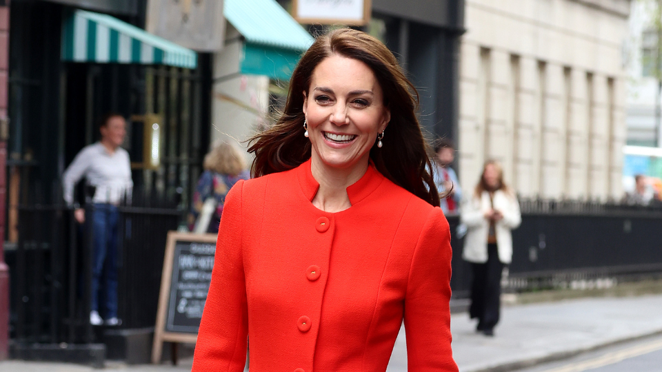 Get the Look: Kate Middleton's Red Royal Attire is the Ultimate Formal Fashion Inspiration 20