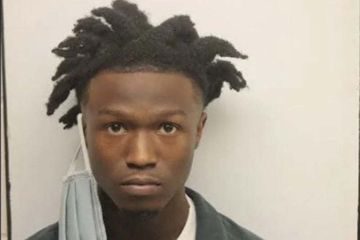 Boosie's Released on Bond after Arrest for Weapons - Will Charges Impact His Career? 14