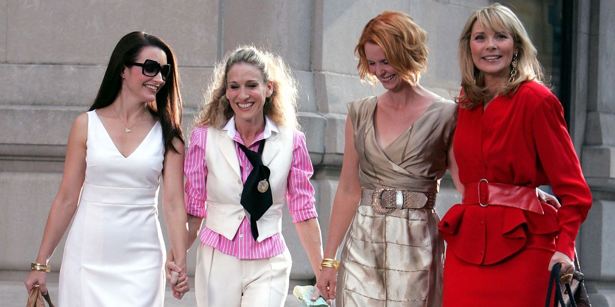 Sex and the City' Makes History: Find Out Carrie Bradshaw's New Milestone Fashion Moment 12