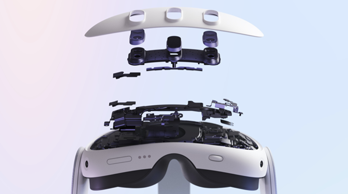 Apple vs Meta VR Headsets: Which Giant Will Rule the Future of AR/VR? 14
