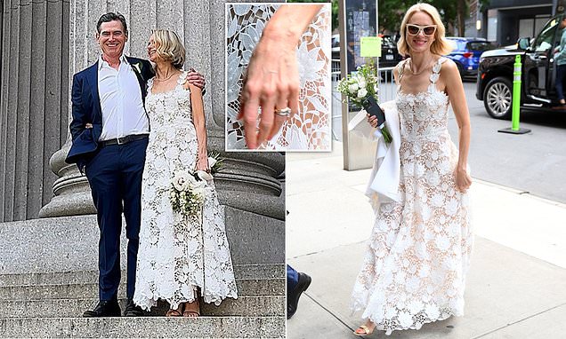 King Kong Star Naomi Watts Stuns Fans with Secret Wedding to Billy Crudup! 13