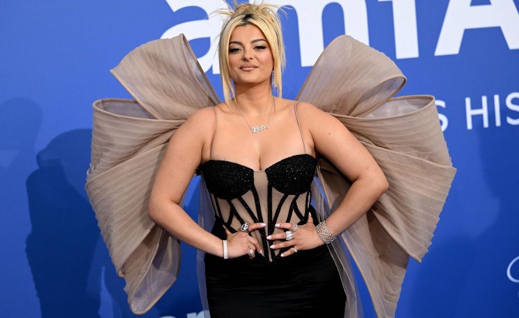 Bebe Rexha Hit in Face by Phone While Performing, But She's Going to be OK 16