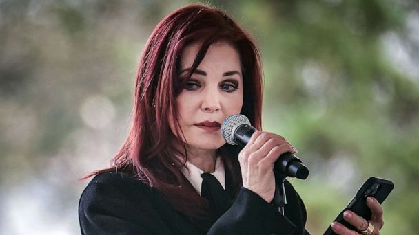 Late Lisa Marie Presley's Daughter Riley Keough Now Controls Mother's Multimillion-Dollar Estate 25
