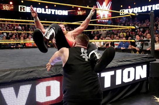 Top 10 SmackDown Moments: WWE 5 Will Leave You On The Edge Of Your Seat! 6