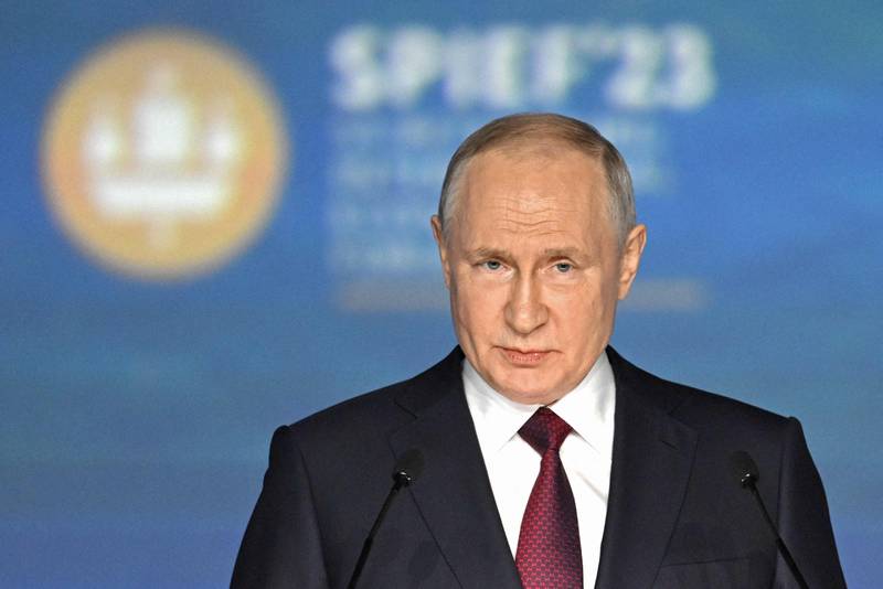 Putin confirms Belarus receives nuclear weapons: Global concerns over possible escalation! 28