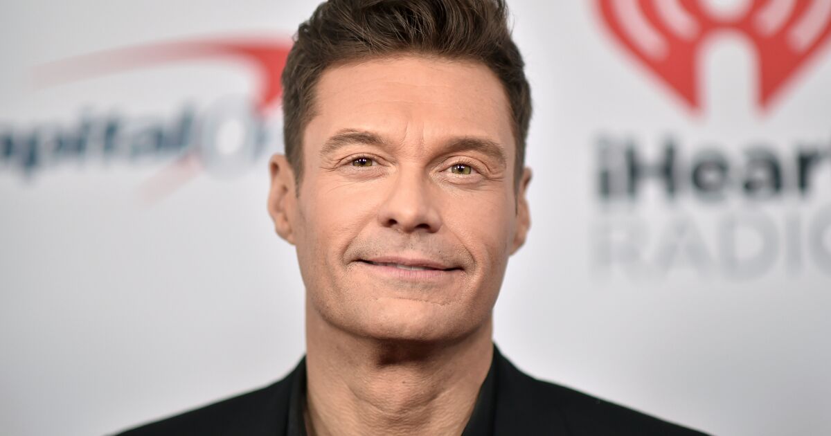 Surprising Twist: Ryan Seacrest Replaces Pat Sajak as Wheel of Fortune Host – Find Out More! 20