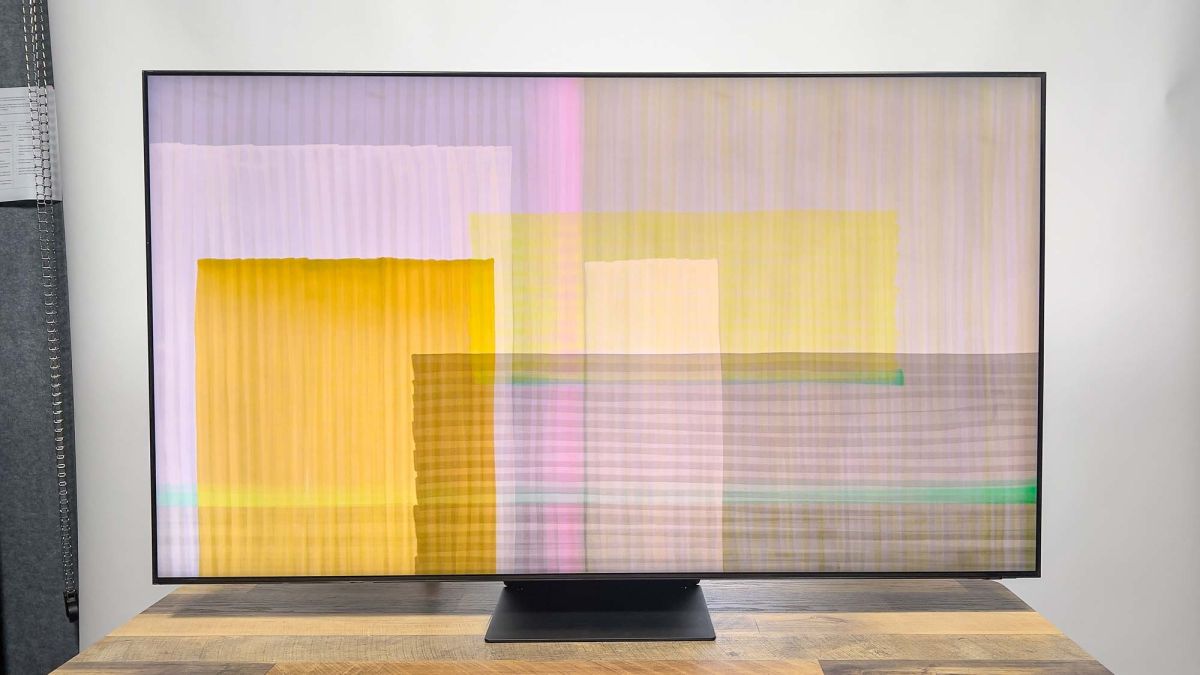 98 Samsung TV Beats the Competition with Unmatched Picture Quality and Smart Features! 26