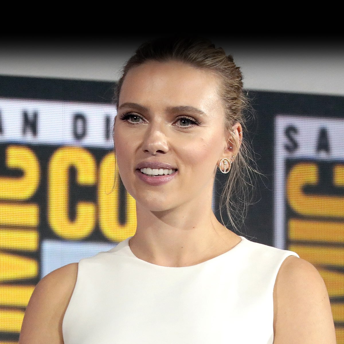Unlocking The High-flying Success Story of Scarlett Johansson - Net Worth and Popularity Revealed! 17