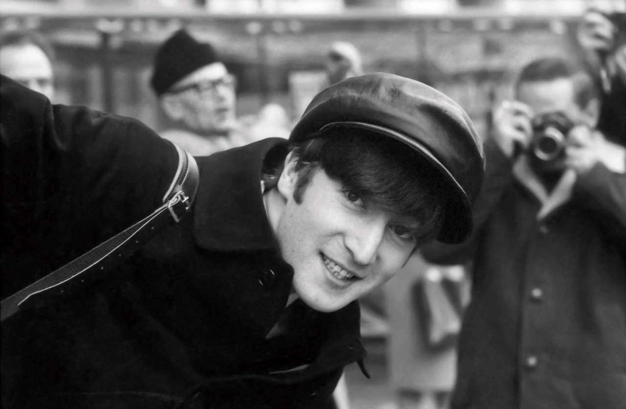 Unseen Footage of Paul McCartney's Unforgettable Journey with The Beatles - Eyes of the Storm 14