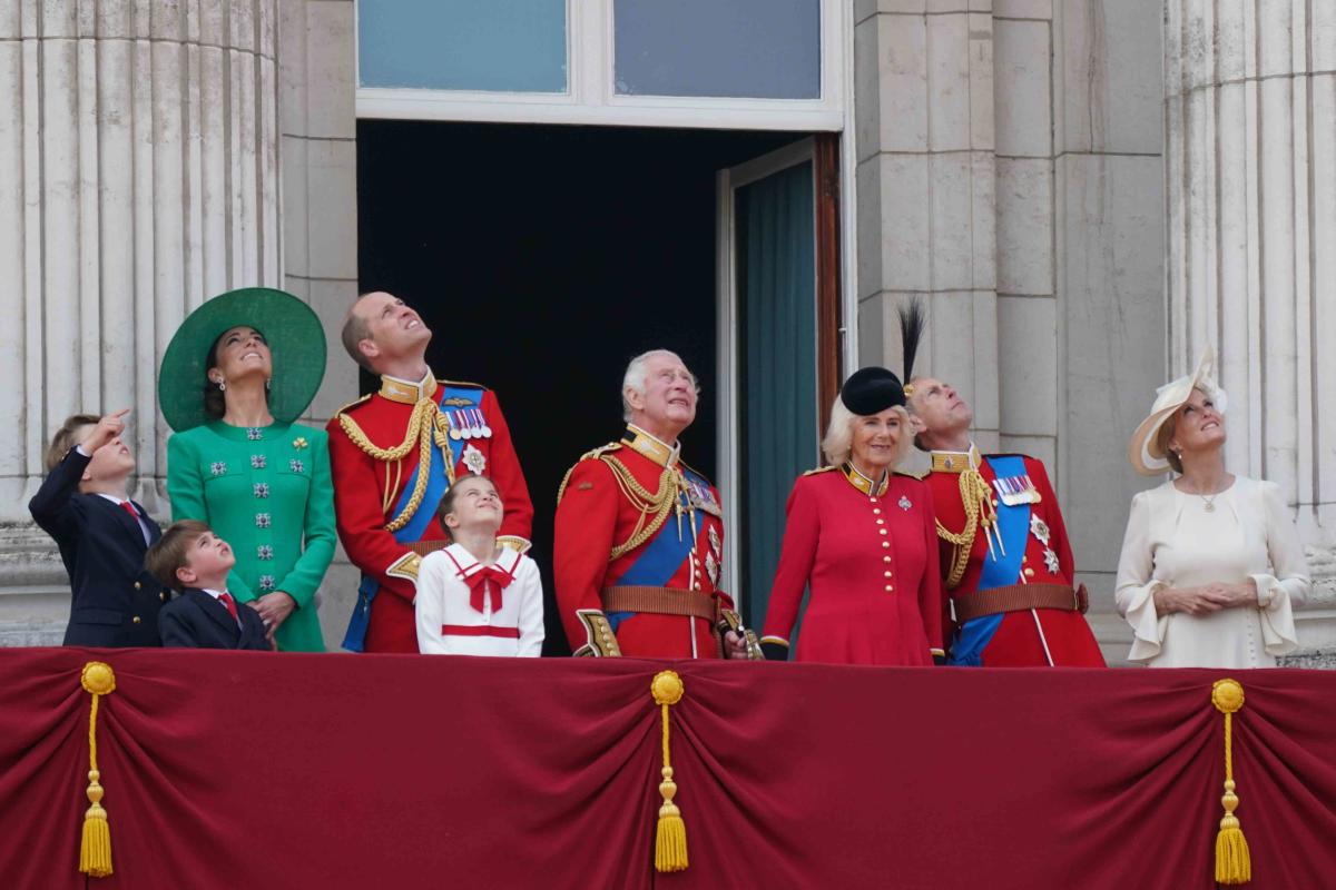 King Charles Debuts on Trooping Parade After 30 Years - A Spectacle to Remember! 20