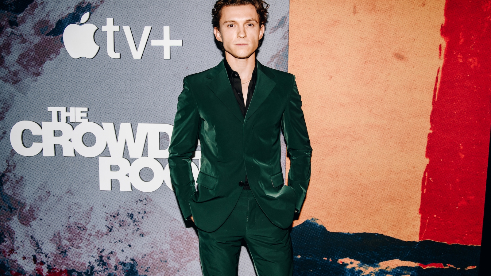 Tom Holland Takes Year-Long Break from Acting After Emotionally Challenging Role in 'The Crowded Room' 10