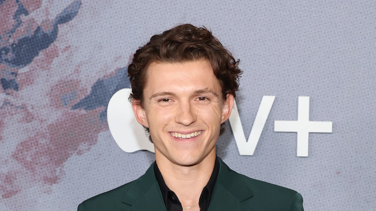 Tom Holland Takes Year-Long Break from Acting After Emotionally Challenging Role in 'The Crowded Room' 9