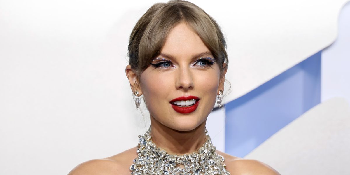 Discover Taylor Swift's 2022 Net Worth & How She Built a Music & Real Estate Empire 18