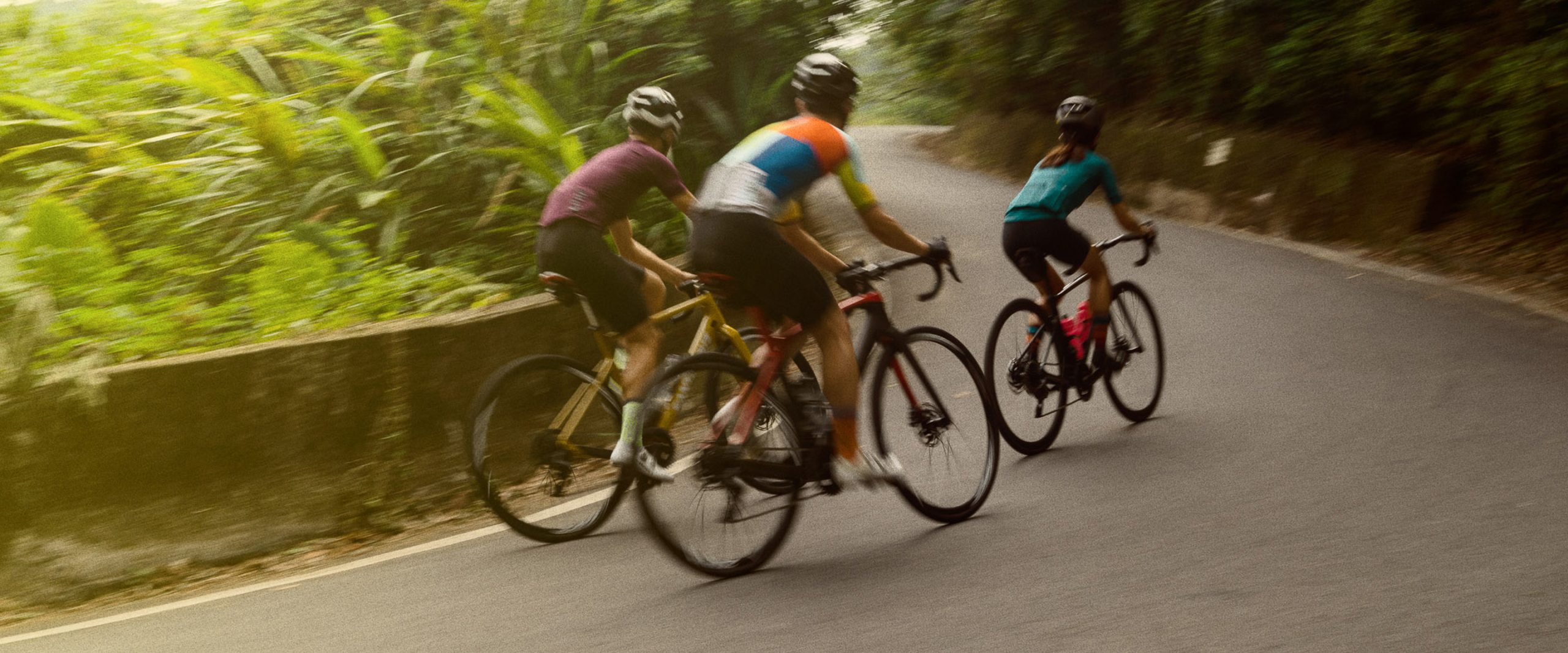 SRAM Apex Offers Wider Gearing: Break the Gravel Limits With Reliable and Affordable Shifting! 11