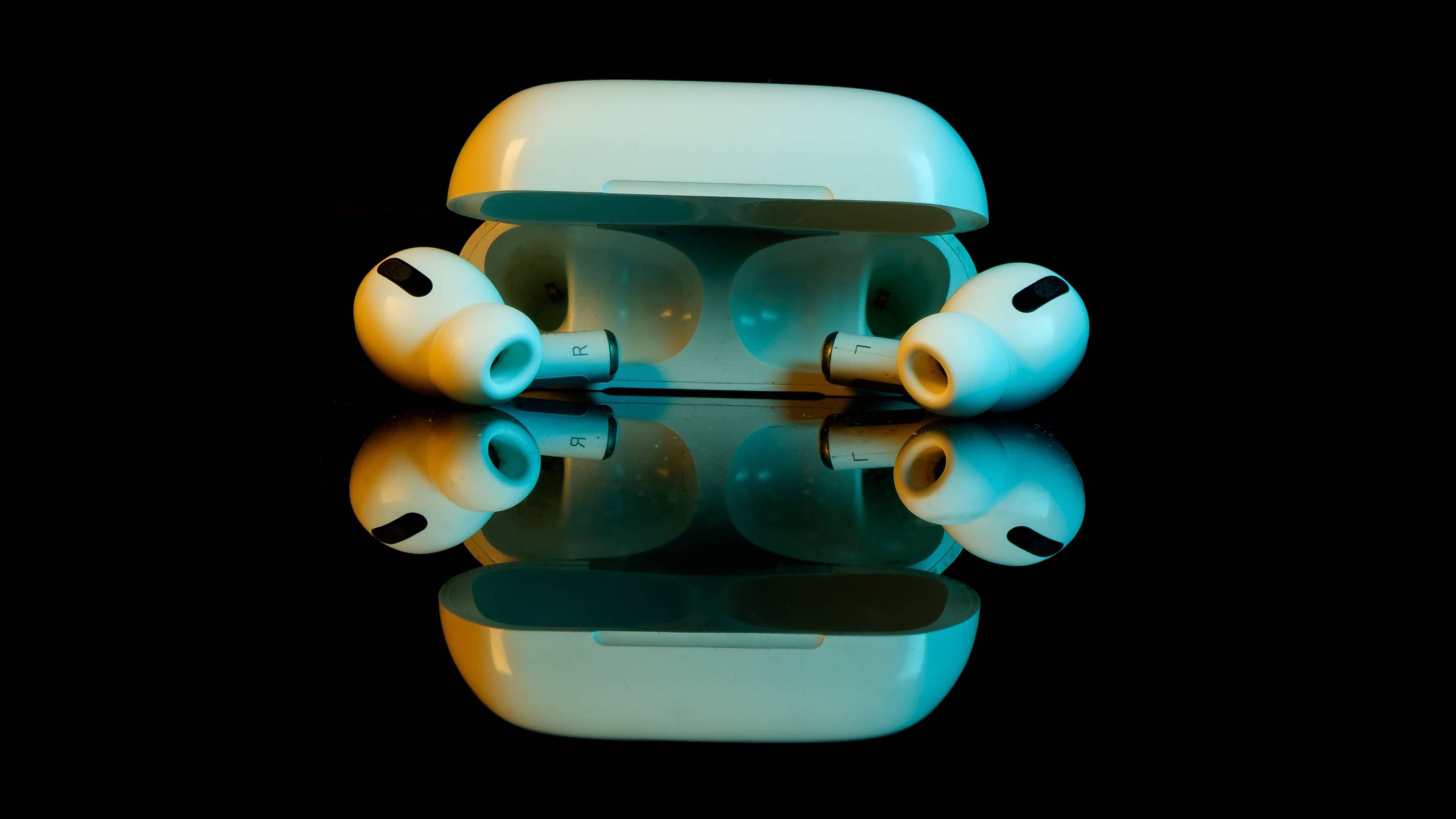 USB-C AirPods Pro Case Incoming: Say Goodbye to Tangled Wires and Embrace Wireless Freedom! 20