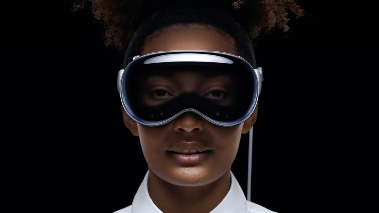 Apple reduces Vision Pro headset plans: Discover the shocking reason behind the production cuts! 12