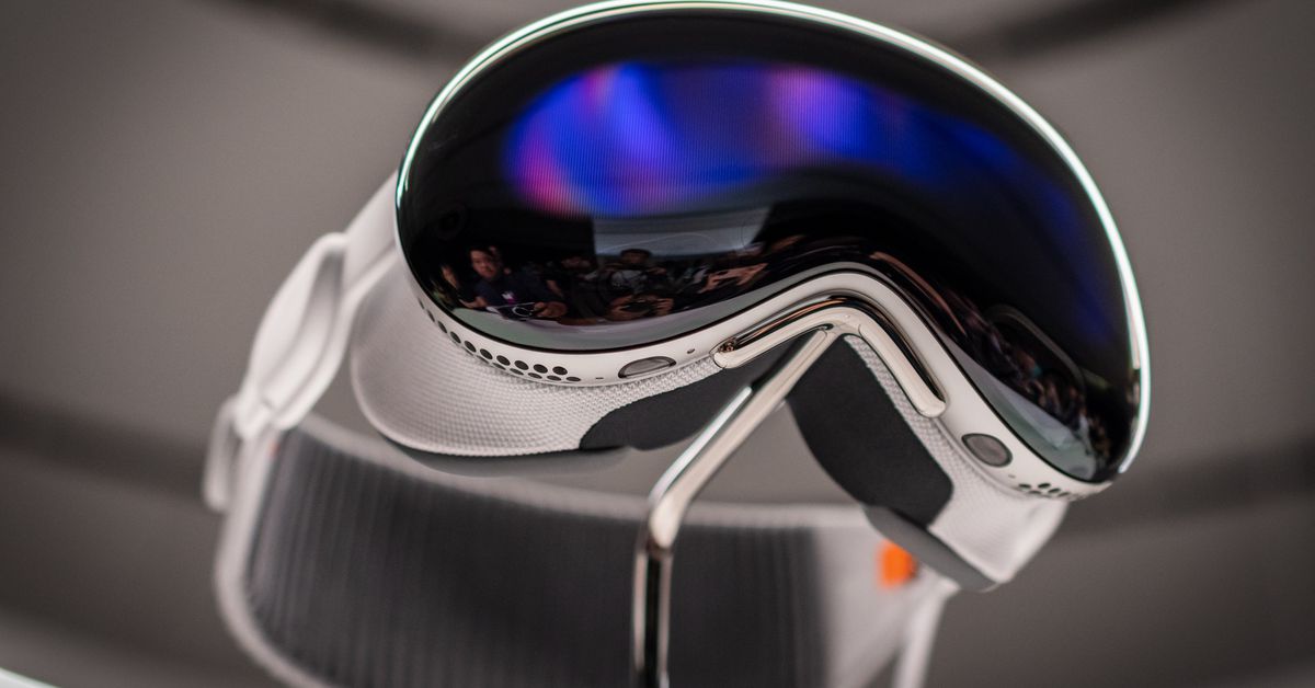 Apple's Vision Pro Requires Appointment: Experience the Future of Immersive Technology Now! 15