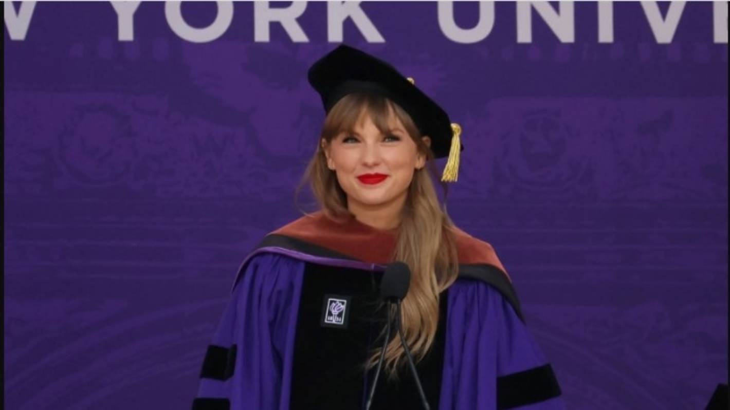 Discover the Secrets of Taylor Swift's Songwriting at Stanford University's Groundbreaking Course! 17