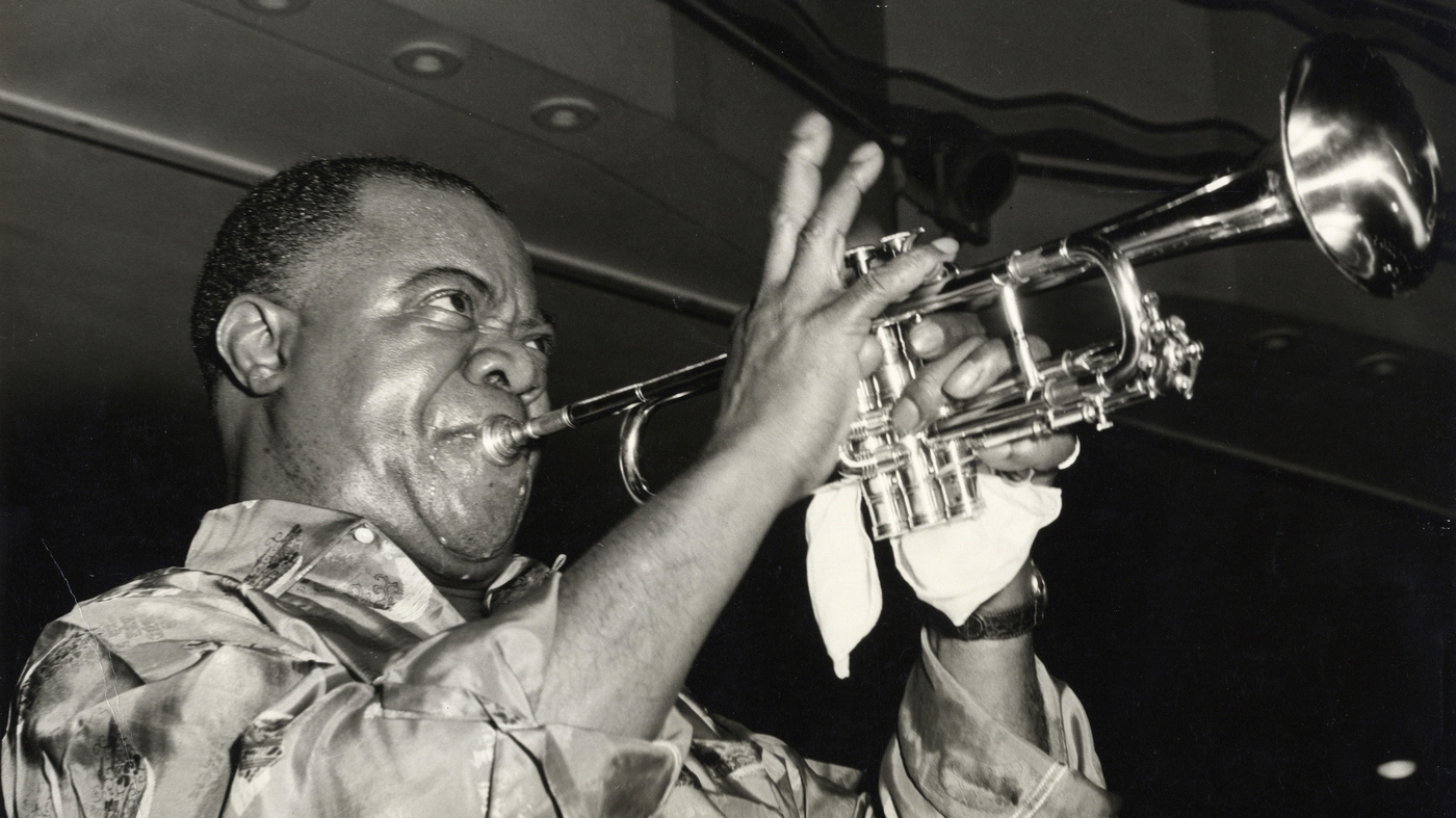 Louis Armstrong: Unveiling the Emotional Depths of 'Black and Blue' in Exclusive Documentary! 11