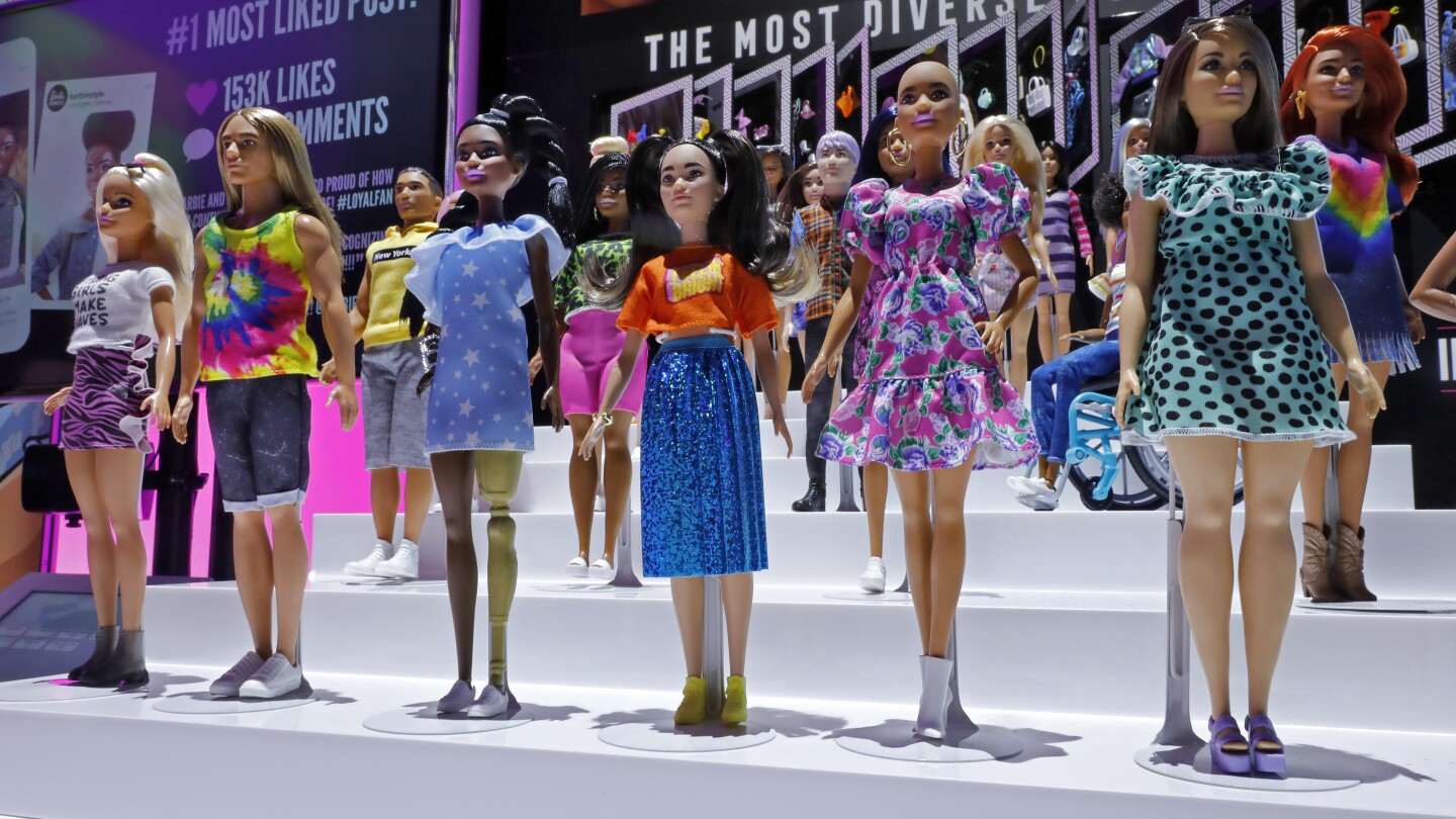 Vietnam Bans 'Barbie' Movie: Controversial Map Sparks Tensions. Find Out What Happened! 11